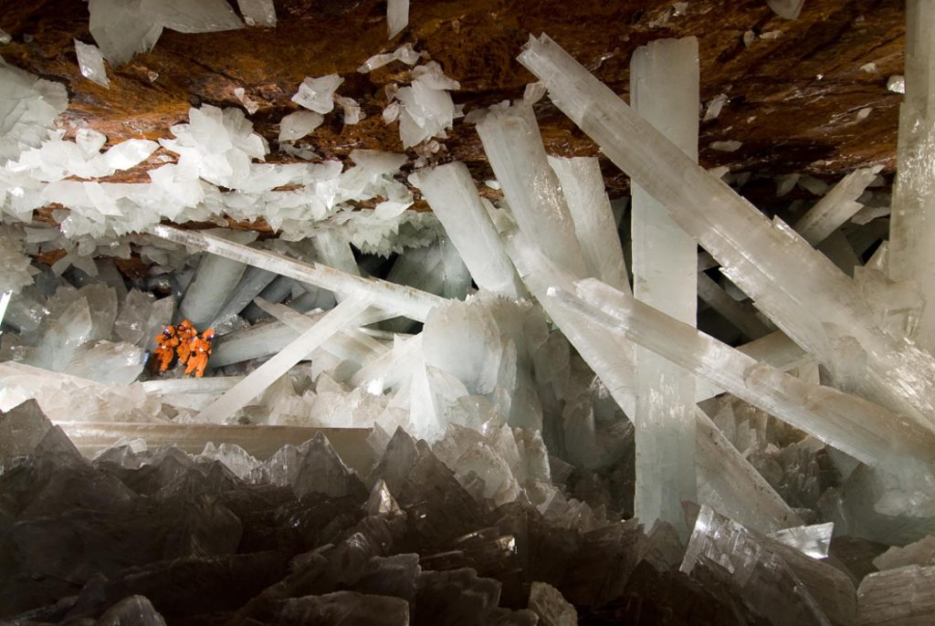 Cueva de Los Cristales, México | Image via National Geographic