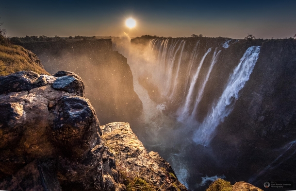 Victoria Falls | Image by Juan Ramn Jimnez